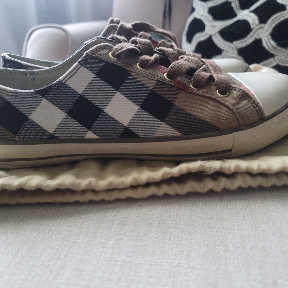 Burberry Fashion Sneakers